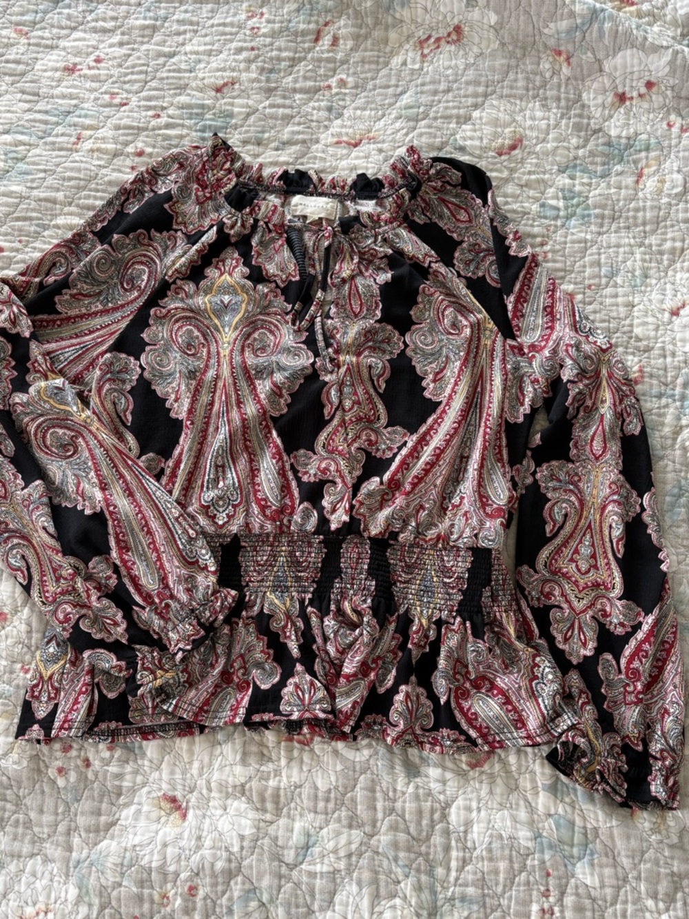MELLODAY Black Paisley Smocked Waist Blouse with Red & Cream Accents
